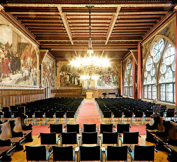 Philipps-Universität Marburg: Mit Glanz und Gloria