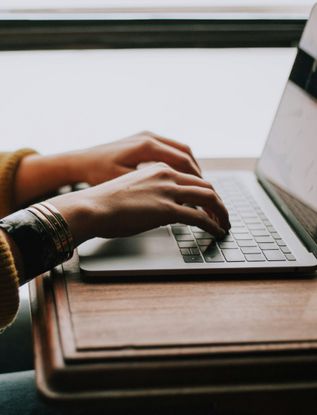 Abgebrochenes Studium im Lebenslauf: So gehst du richtig damit um