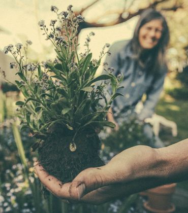 Alltagshelfer:in – der lukrative Studentenjob