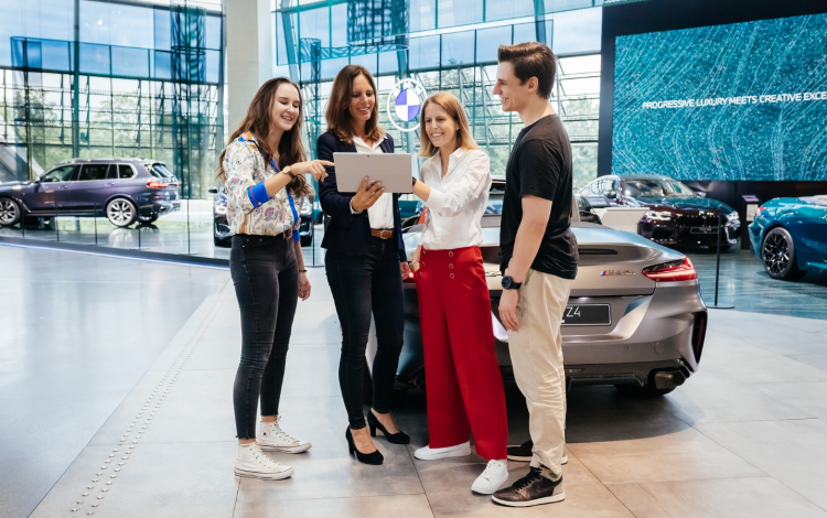 Campus M University : Echte Praxis 