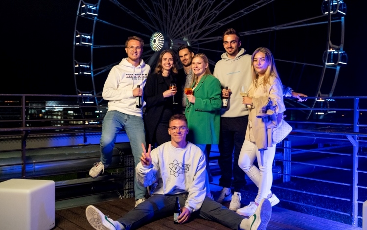 Campus M University : Work hard - party hard 