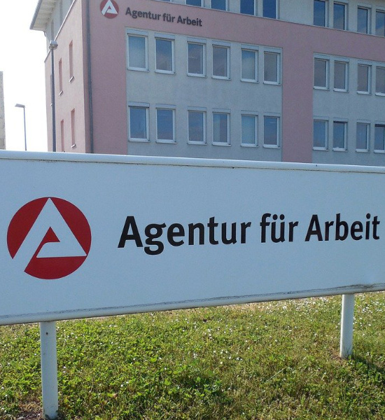 Was macht die Arbeitsagentur?