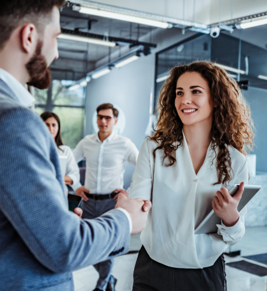 Als Berufseinsteiger ernst genommen werden: Tipps für dein Auftreten im Job