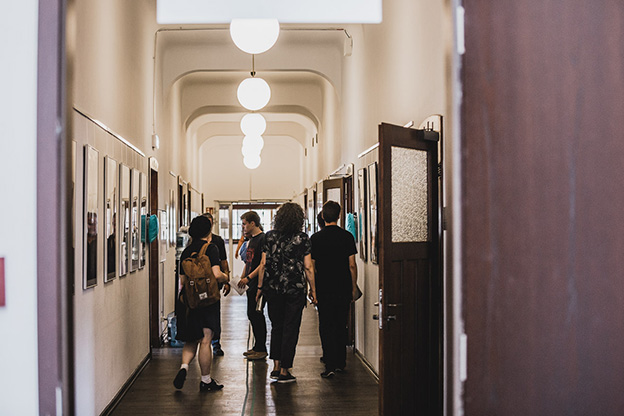 ifs Internationale Filmschule Köln: Flur (ifs)