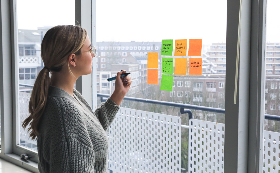 Ein Bewerbungscoaching kann bei der Karriere helfen.