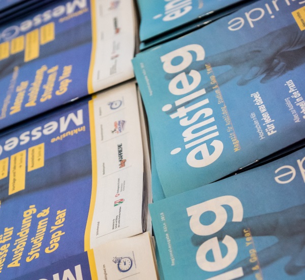 Ausbildungs- und Berufsmessen, Studienmessen und Fachzeitschriften