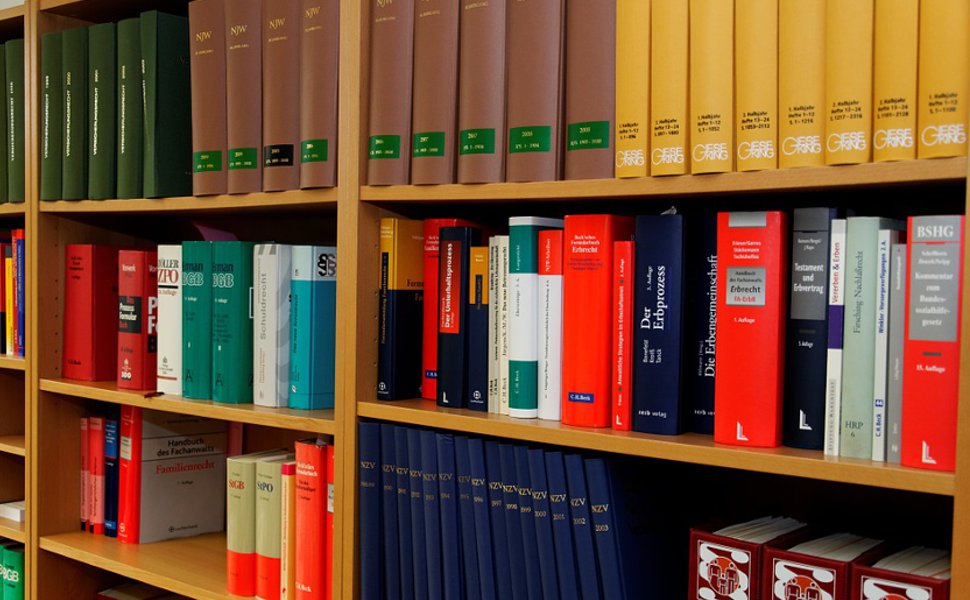 Jura, Jura-Studium, Jura studieren, Rechtswissenschaft studieren