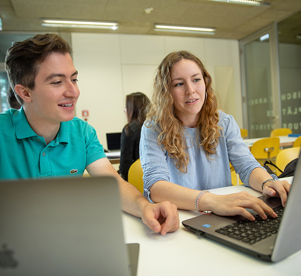 Universität Stuttgart: Offener Lernraum