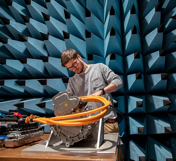 Universität Stuttgart: Werkstatt